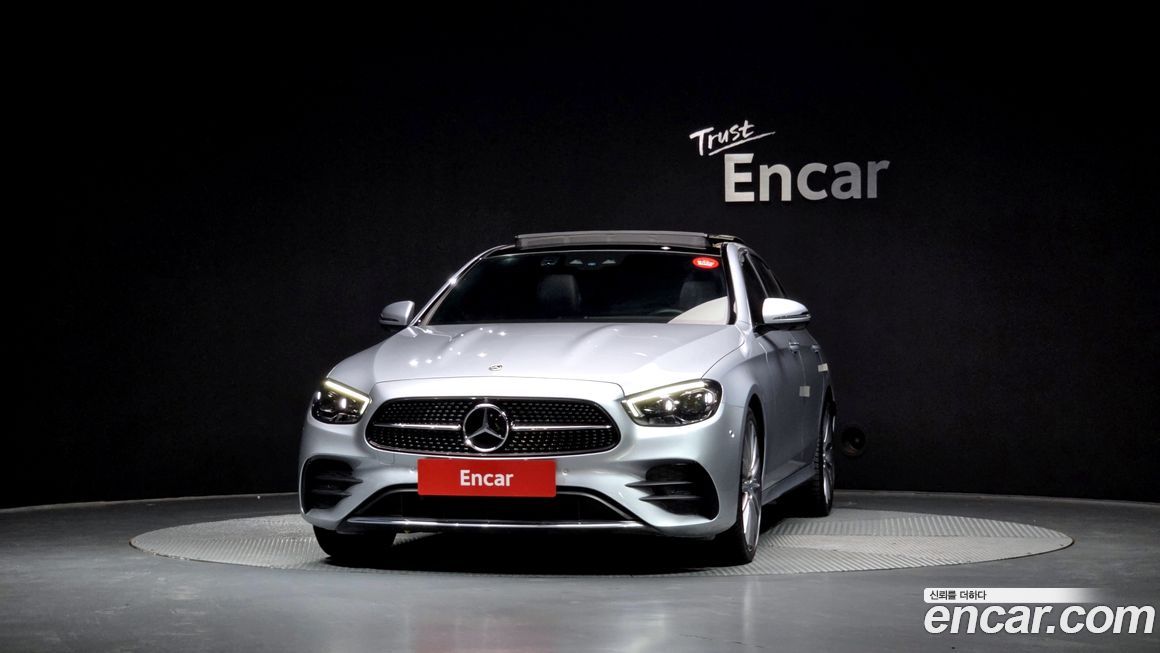 Mercedes-Benz E-Class 2022