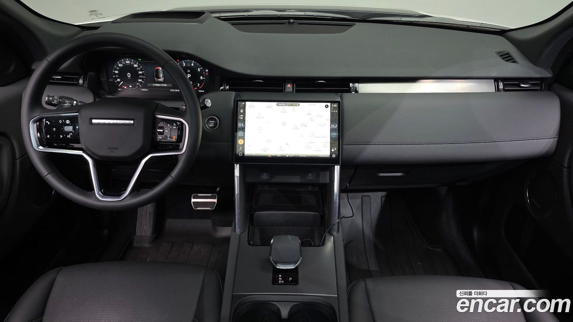 Land Rover Discovery Sport 2025