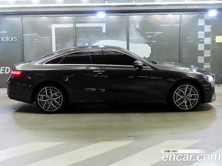 Mercedes-Benz E-Class 2023