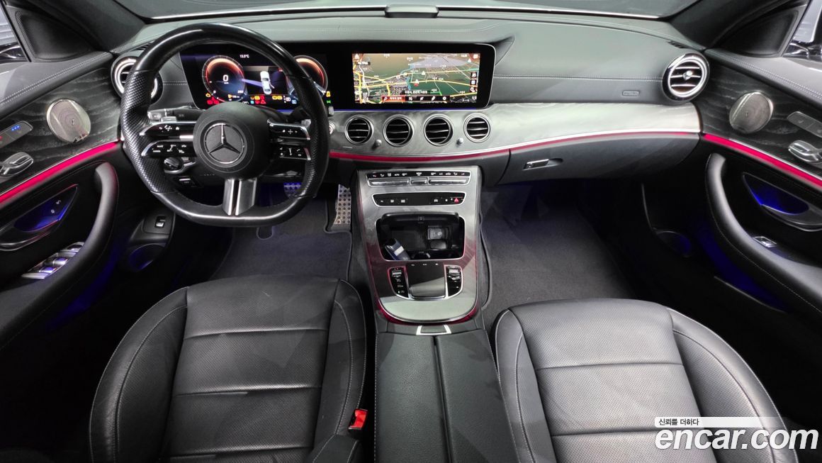 Mercedes-Benz E-Class 2022