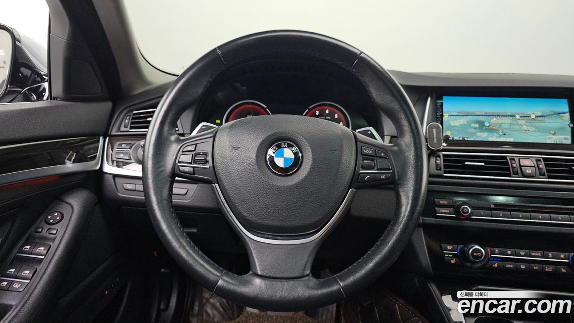 BMW 5-Series 2016