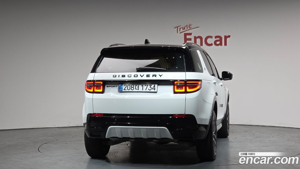 Land Rover Discovery Sport 2025