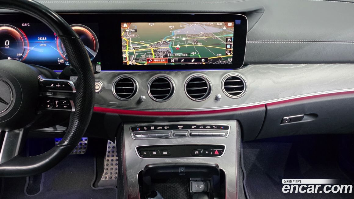 Mercedes-Benz E-Class 2022