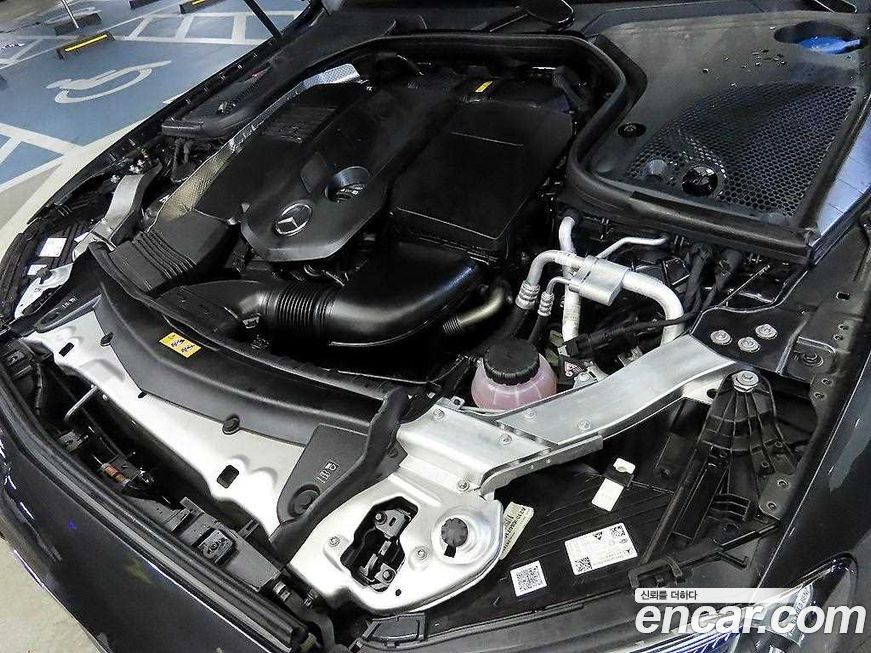 Mercedes-Benz E-Class 2023