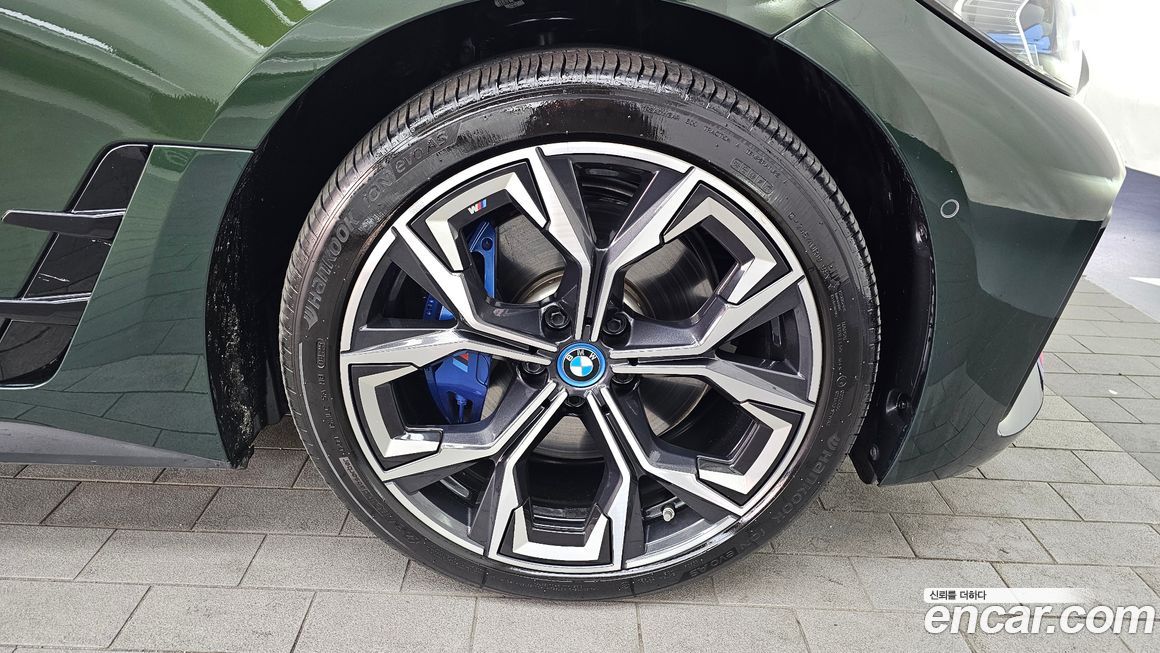 BMW i4 2022