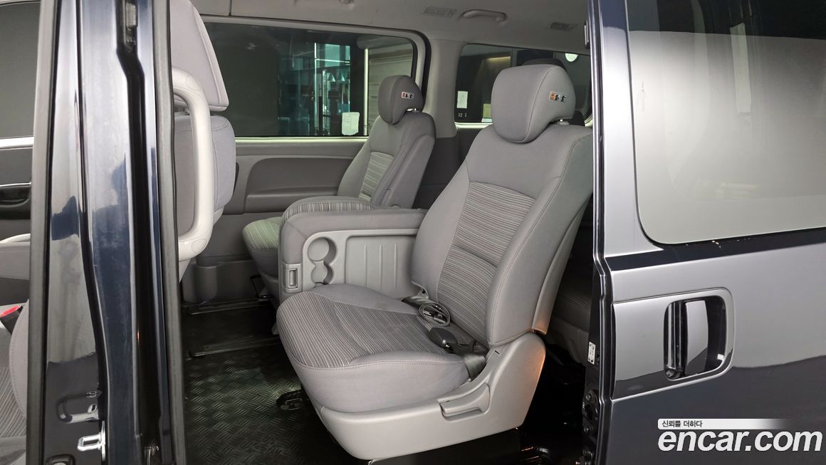 Hyundai Starex 2021