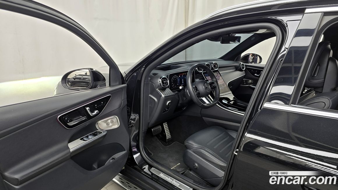 Mercedes-Benz GLC-Class 2024