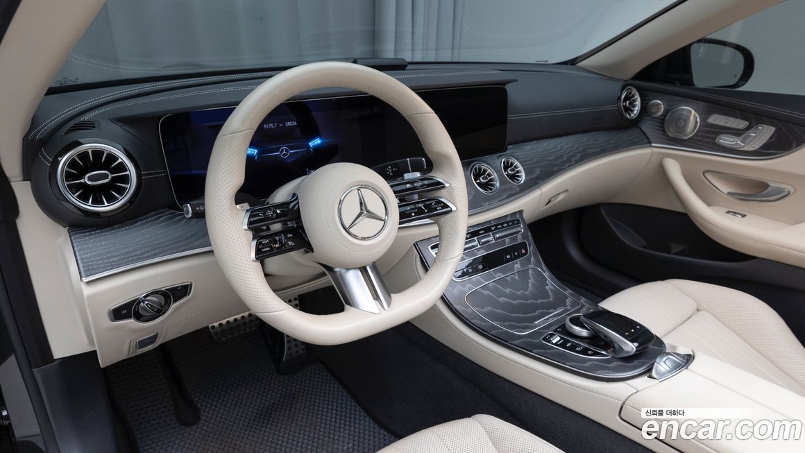 Mercedes-Benz E-Class 2021