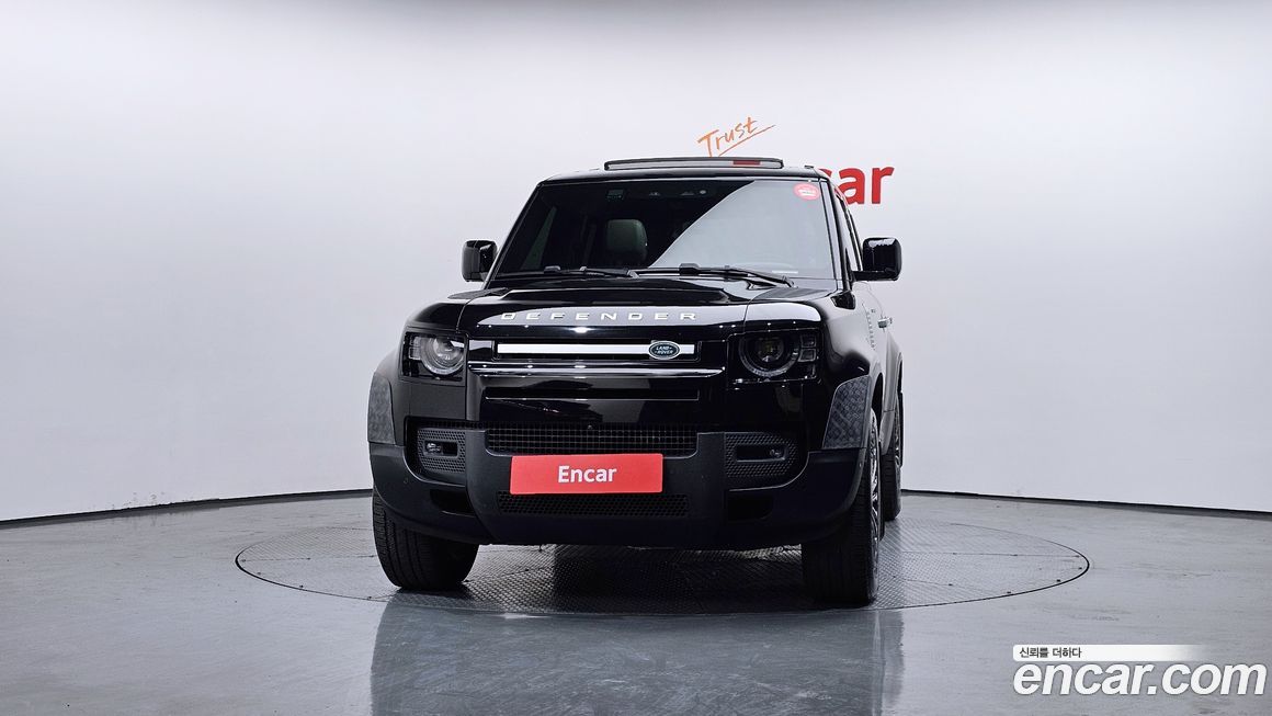 Land Rover Defender 2022