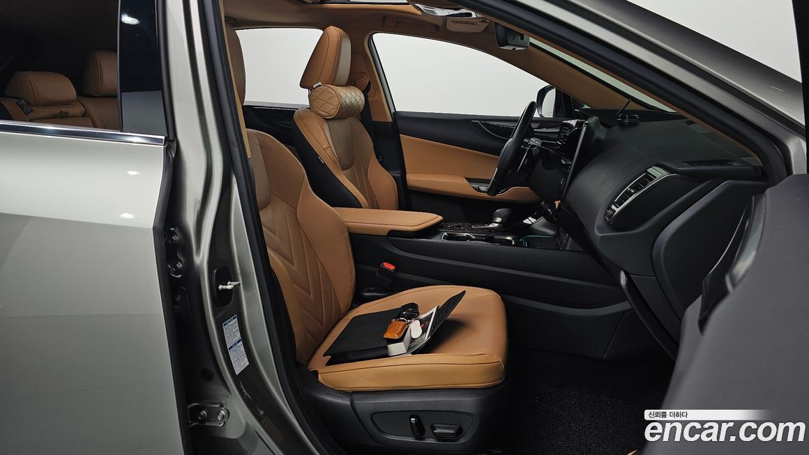 Lexus NX 2023