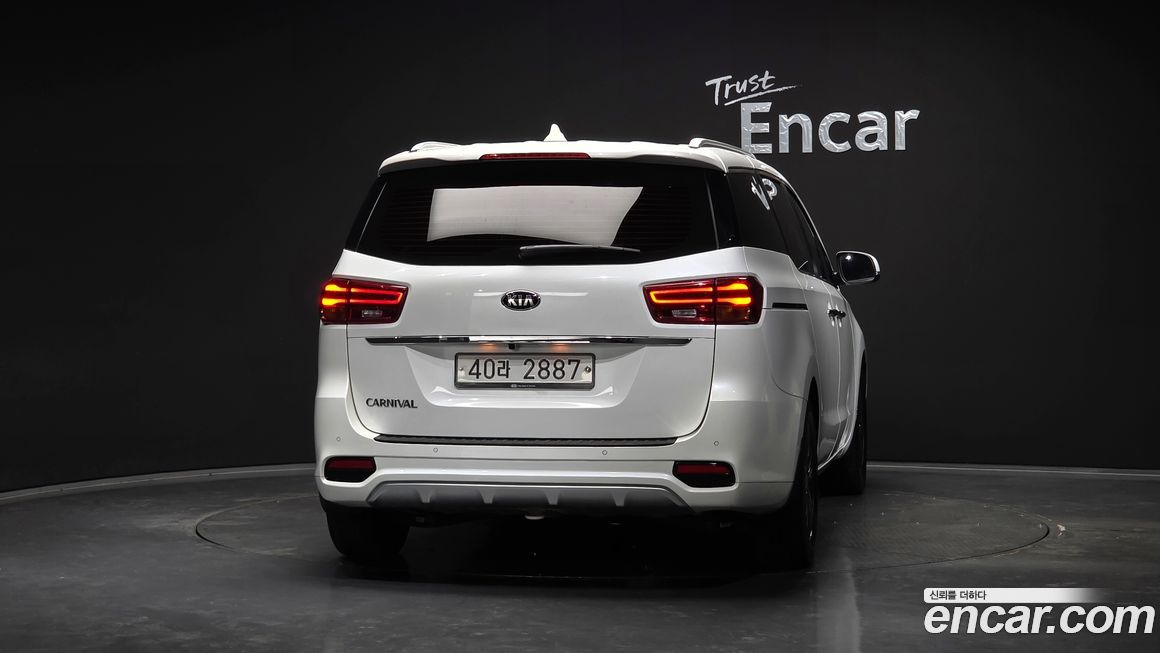 Kia Canival 2019
