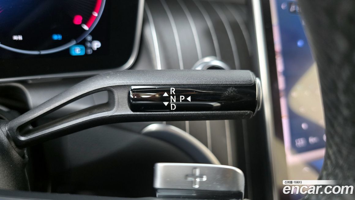 Mercedes-Benz GLC-Class 2024