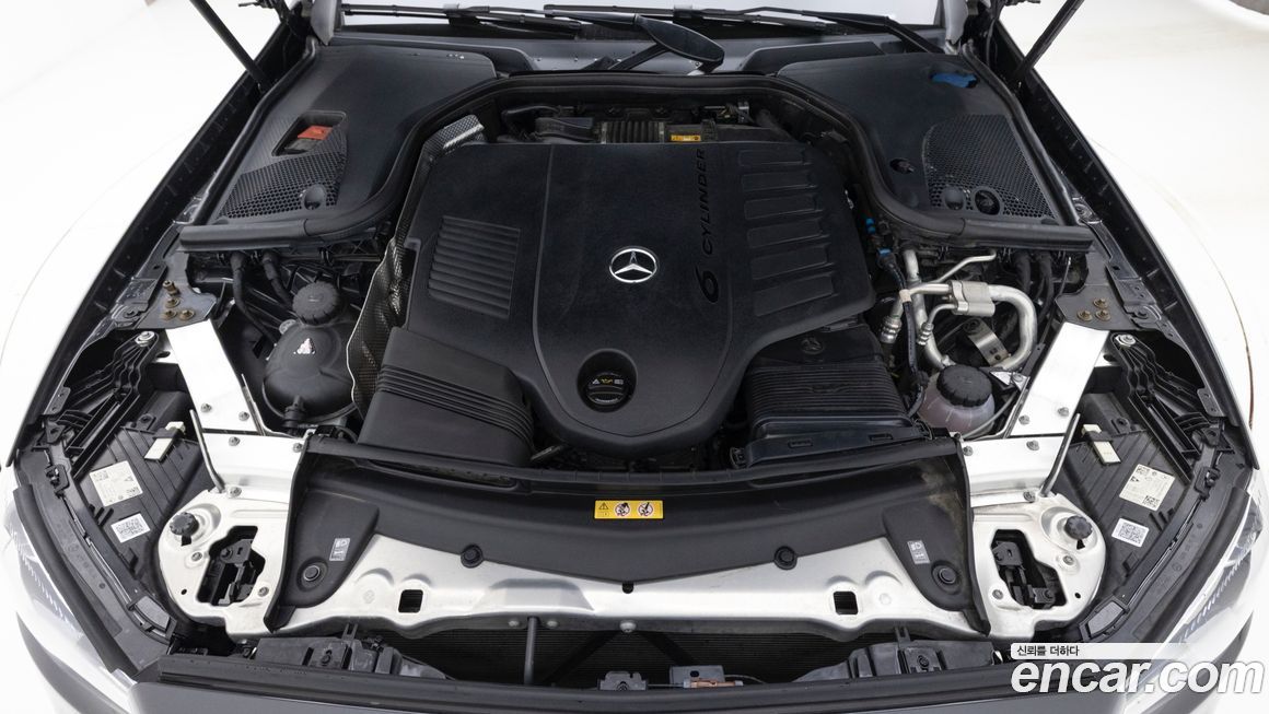 Mercedes-Benz E-Class 2021