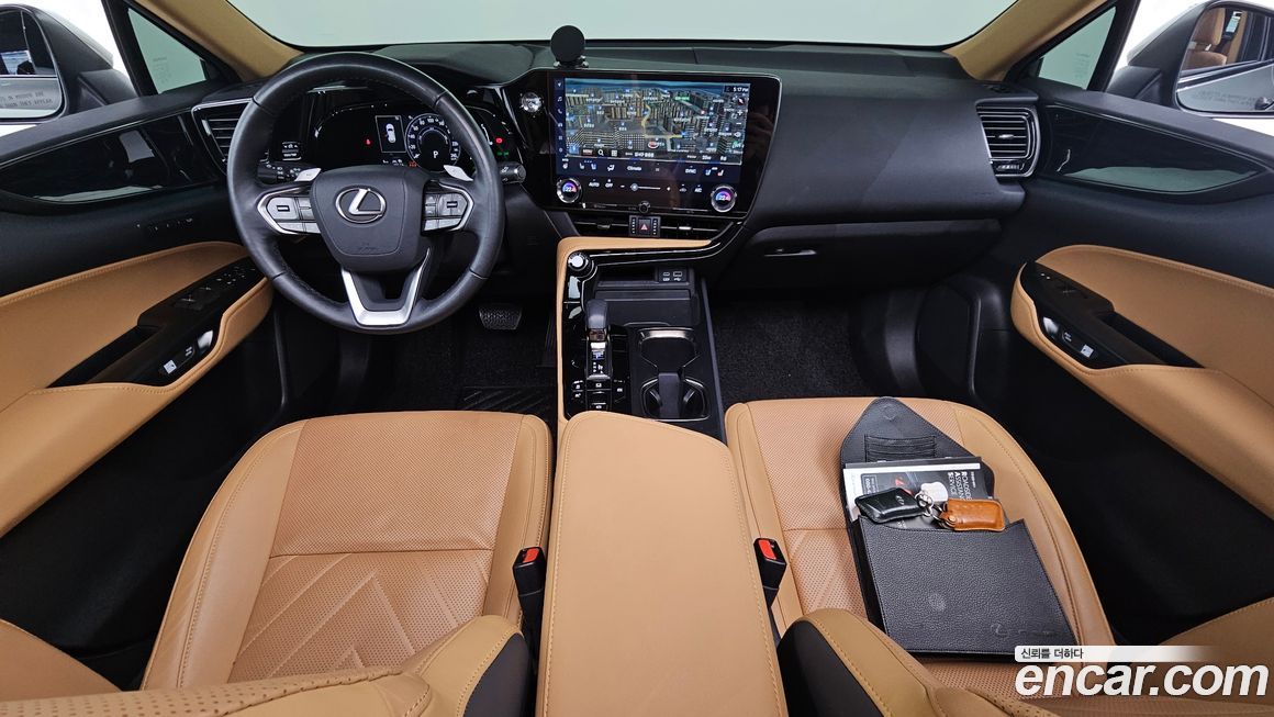 Lexus NX 2023