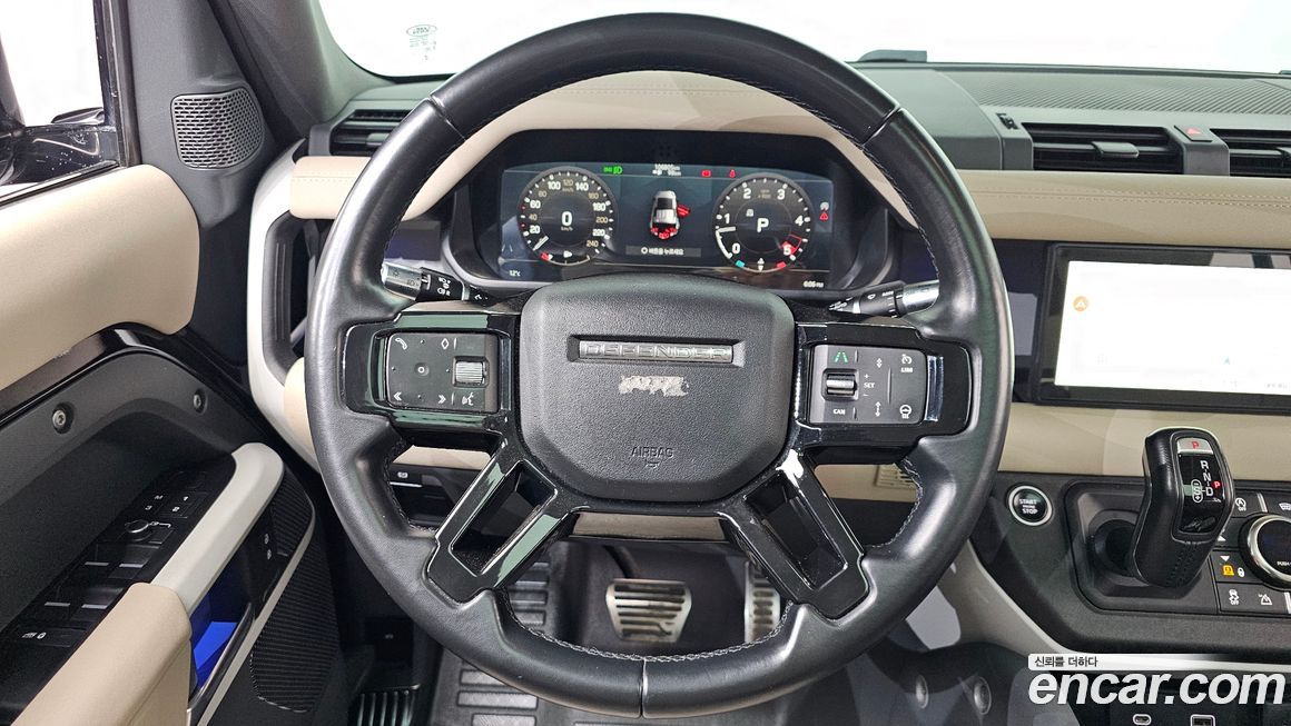 Land Rover Defender 2022