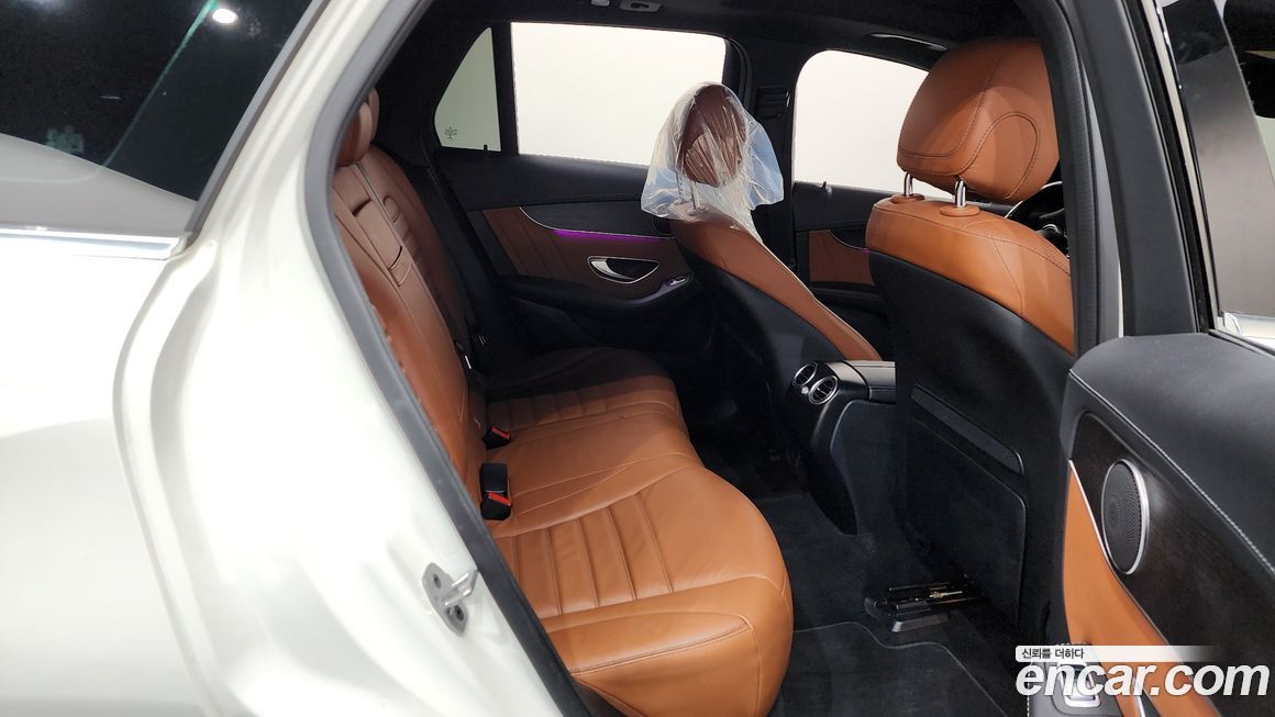 Mercedes-Benz GLC-Class 2022