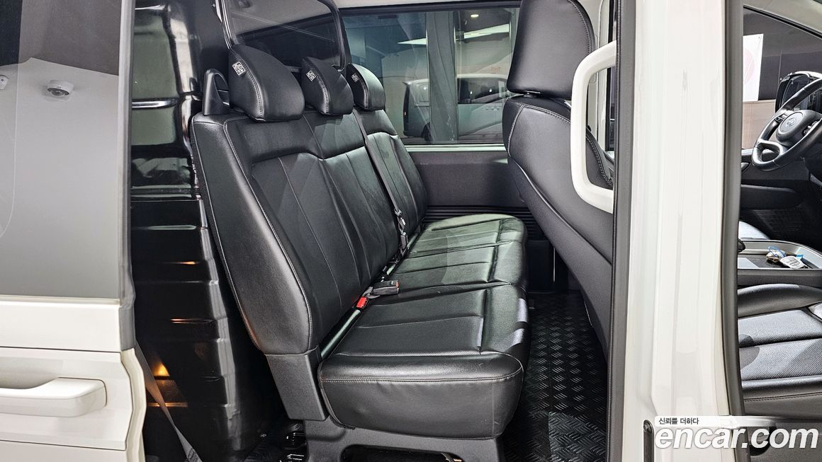 Hyundai Staria 2022