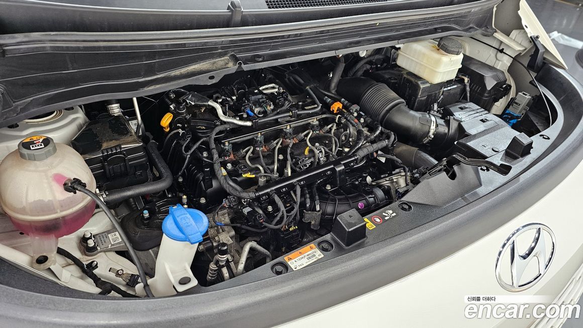 Hyundai Staria 2022