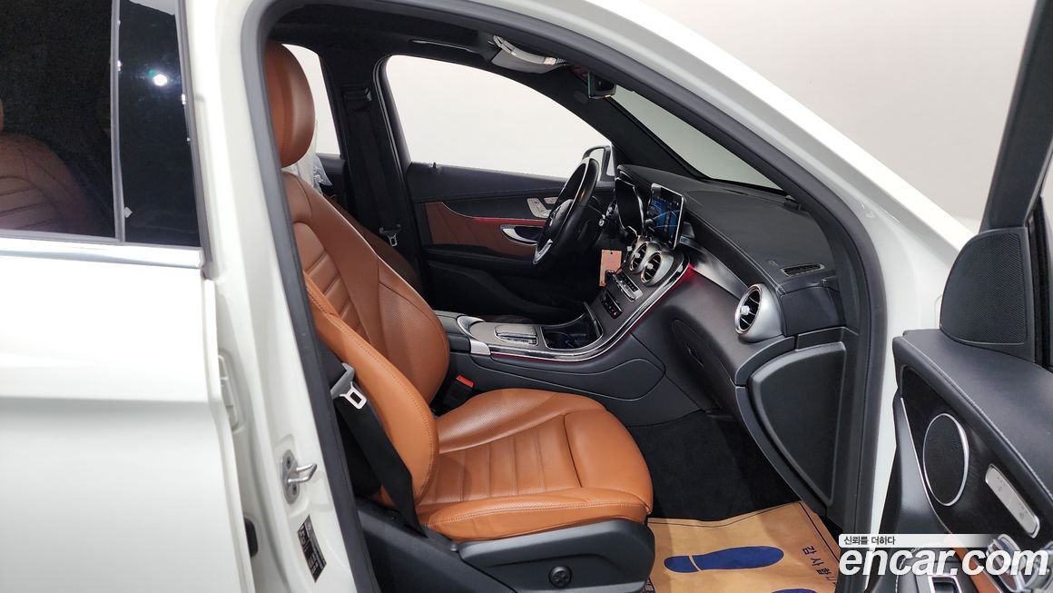 Mercedes-Benz GLC-Class 2022