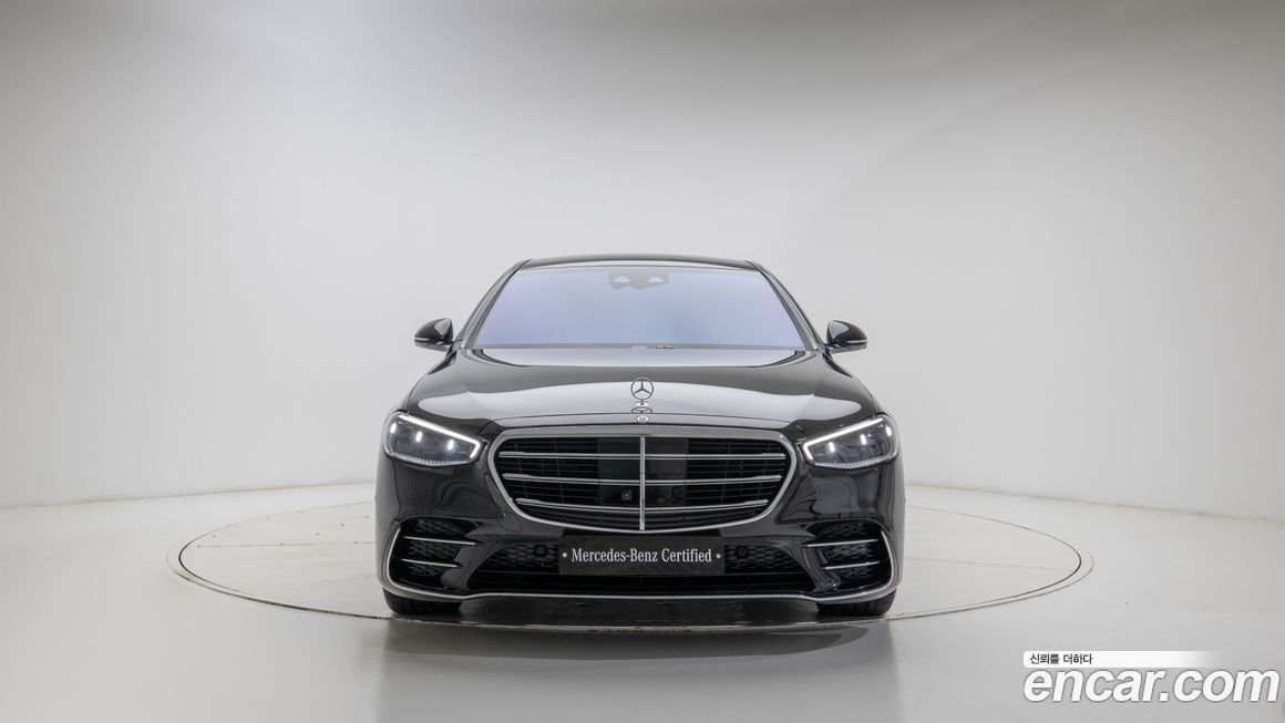 Mercedes-Benz S-Class 2025