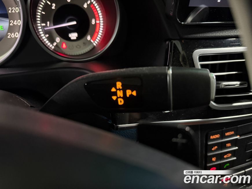 Mercedes-Benz E-Class 2016