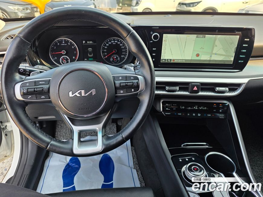 Kia K5 2023