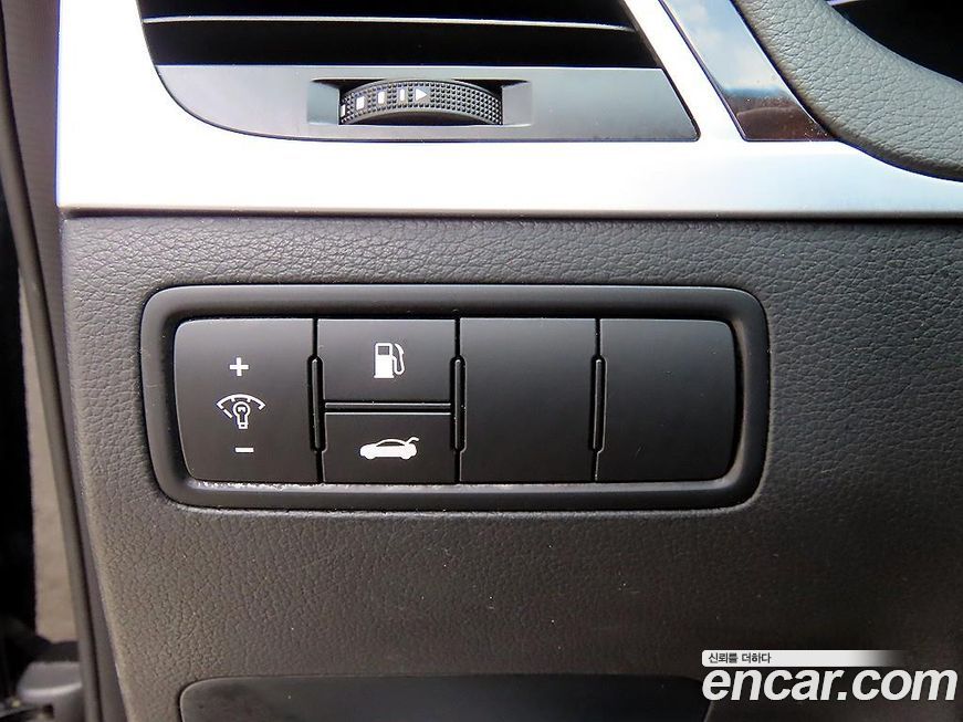 Hyundai Genesis 2015