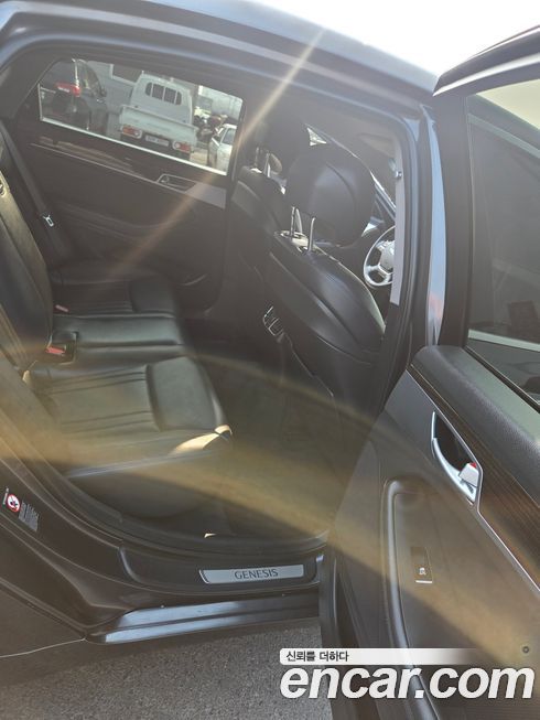 Genesis G80 2018