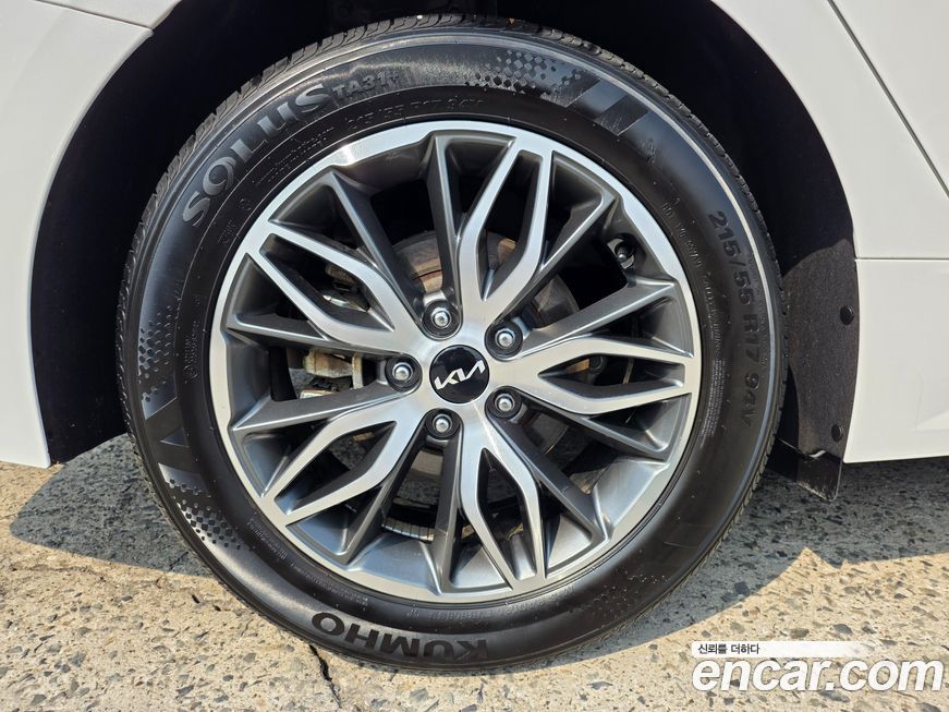 Kia K5 2023