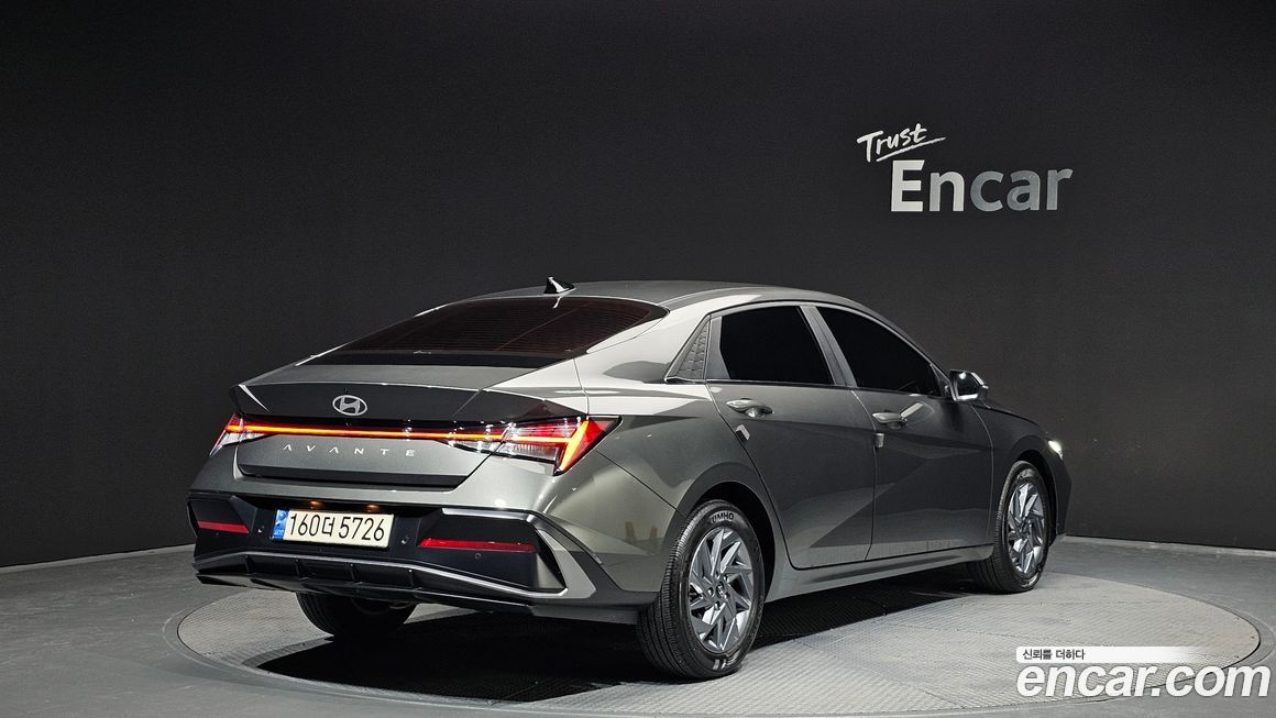 Hyundai AVANTE 2024