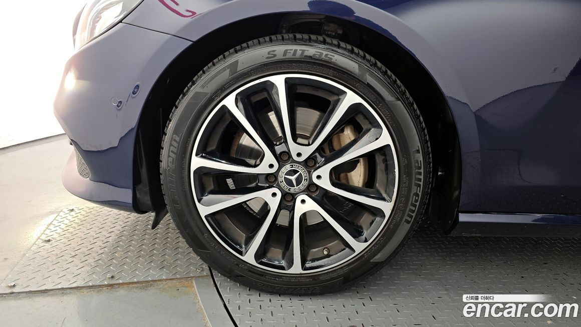 Mercedes-Benz E-Class 2020