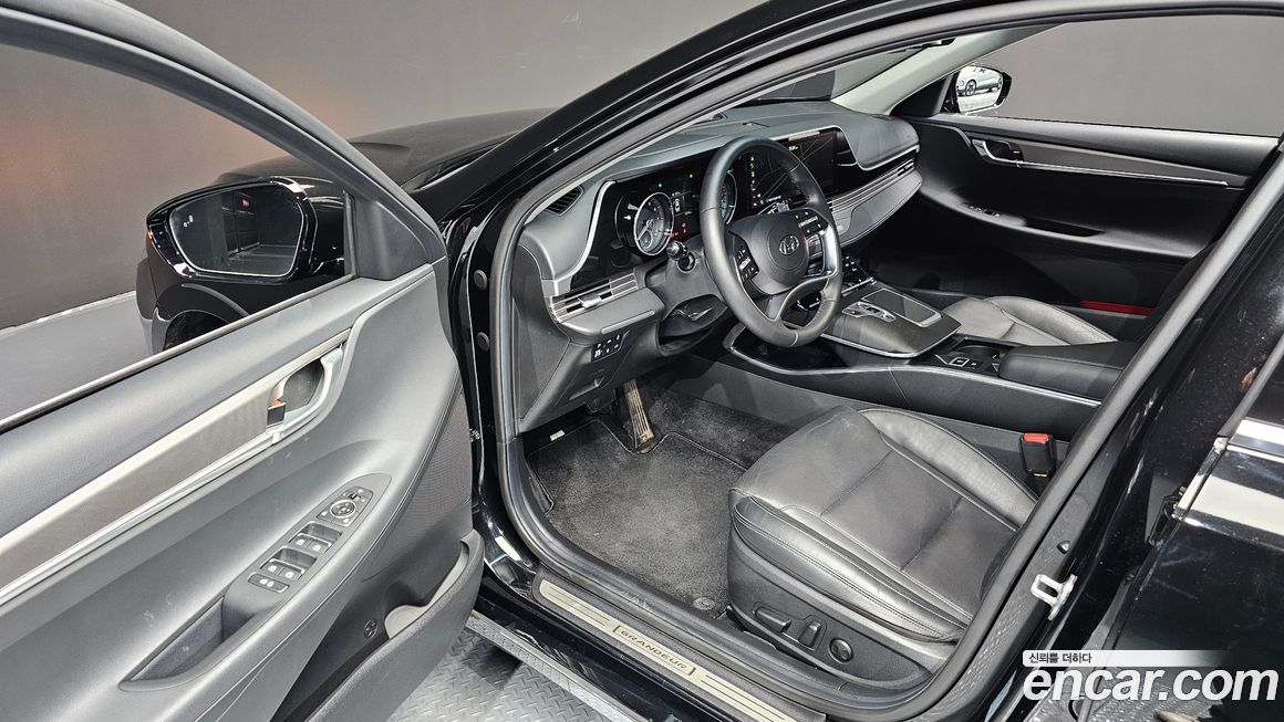 Hyundai Grandeur 2020