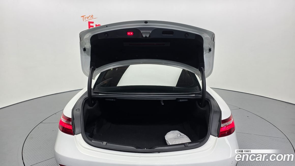 Mercedes-Benz E-Class 2017