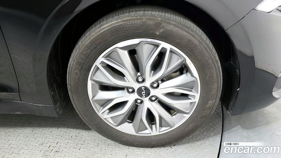 Kia K5 2023