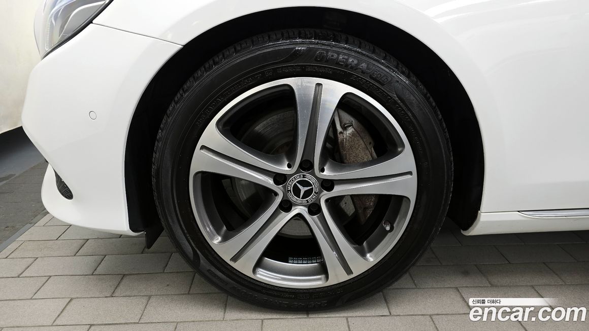 Mercedes-Benz E-Class 2017