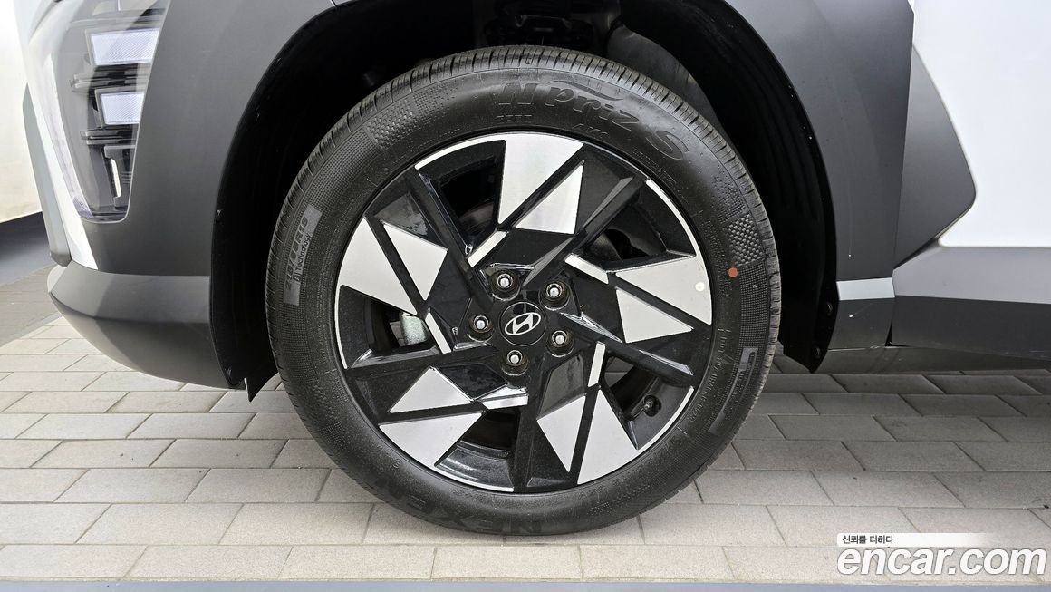 Hyundai Kona 2025