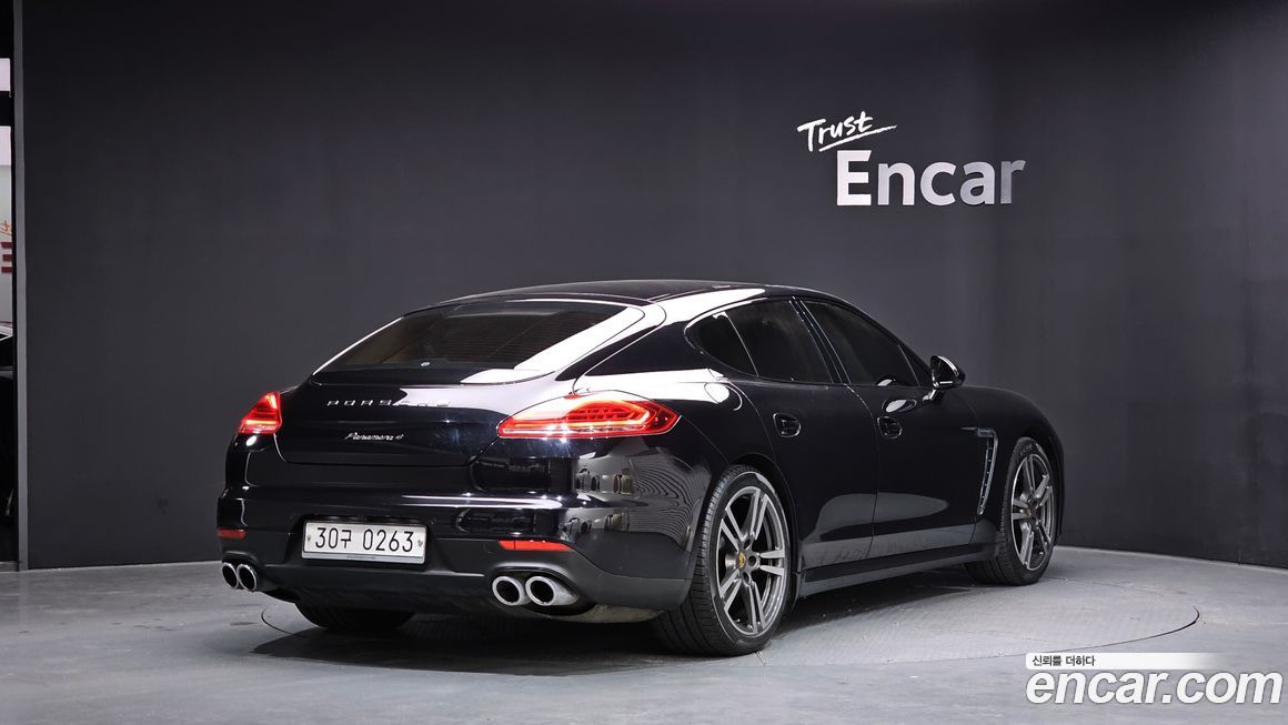 Porsche Panamera 2016
