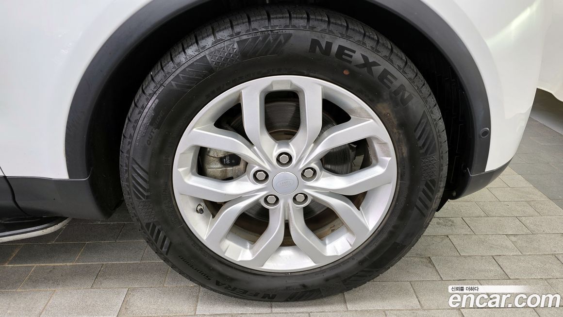 Land Rover Discovery 2019