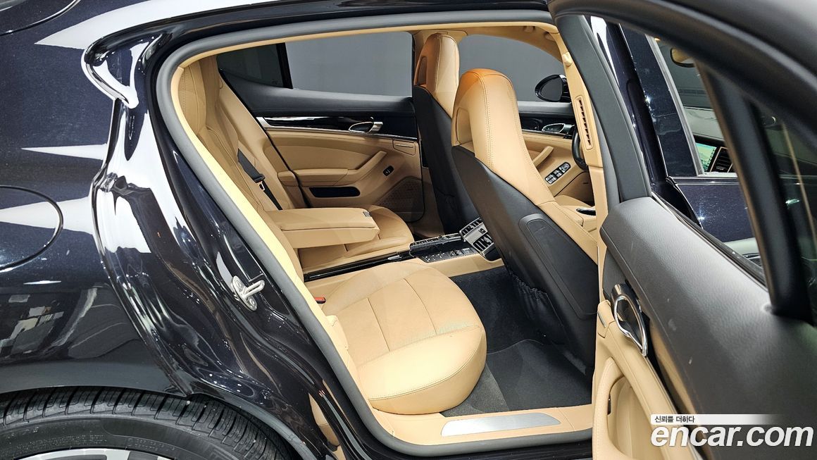 Porsche Panamera 2016