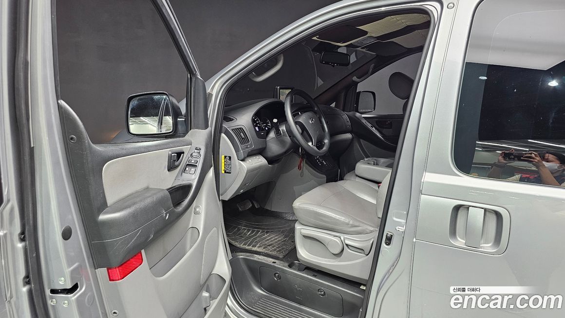 Hyundai Starex 2019