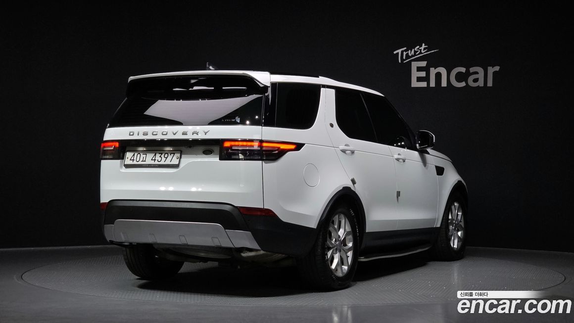 Land Rover Discovery 2019