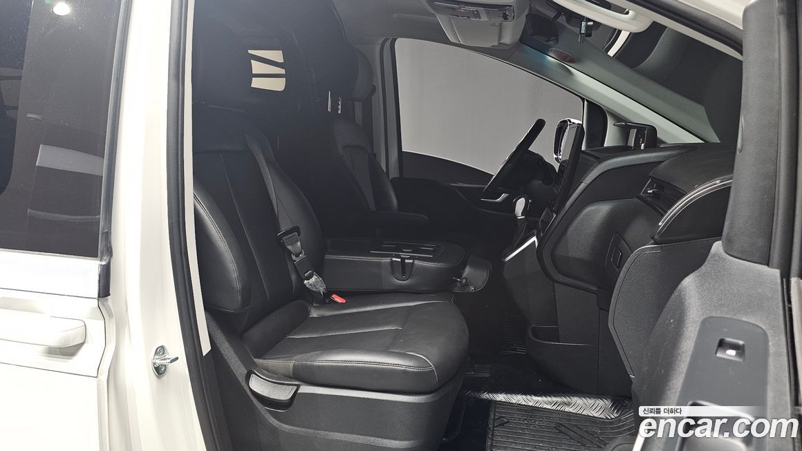Hyundai Staria 2024