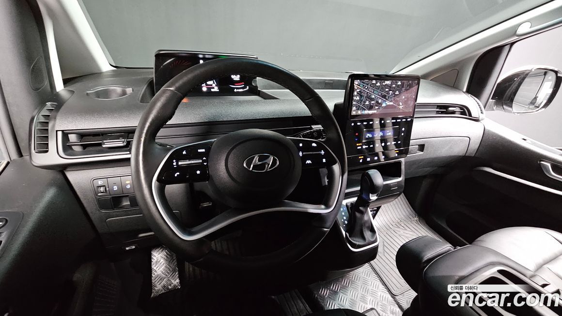 Hyundai Staria 2024