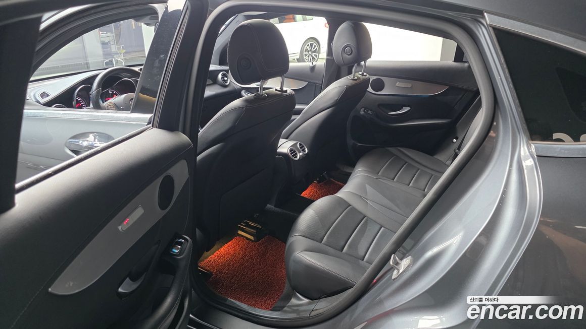 Mercedes-Benz GLC-Class 2018