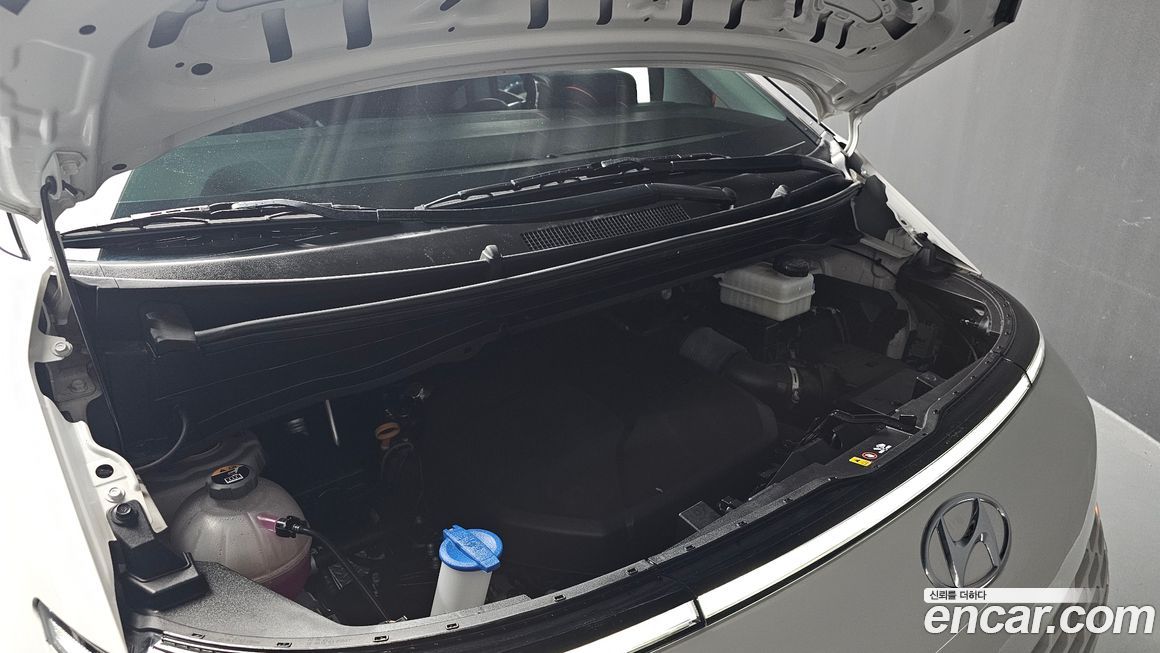 Hyundai Staria 2024