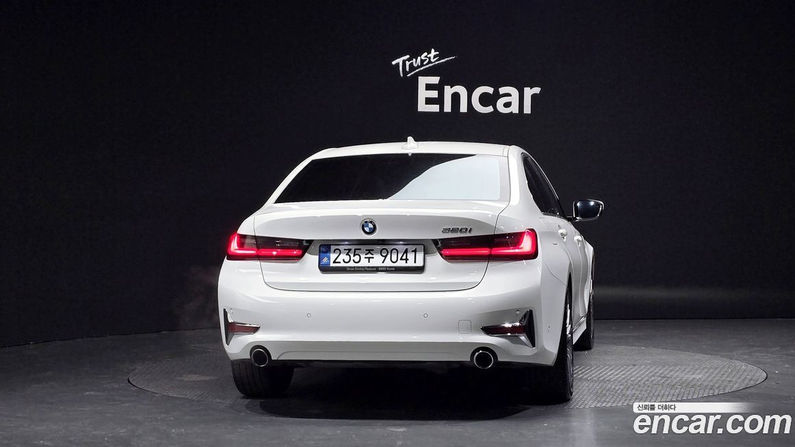 BMW 3-Series 2021