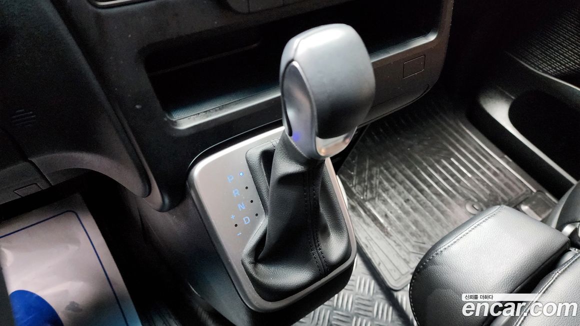 Hyundai Staria 2023