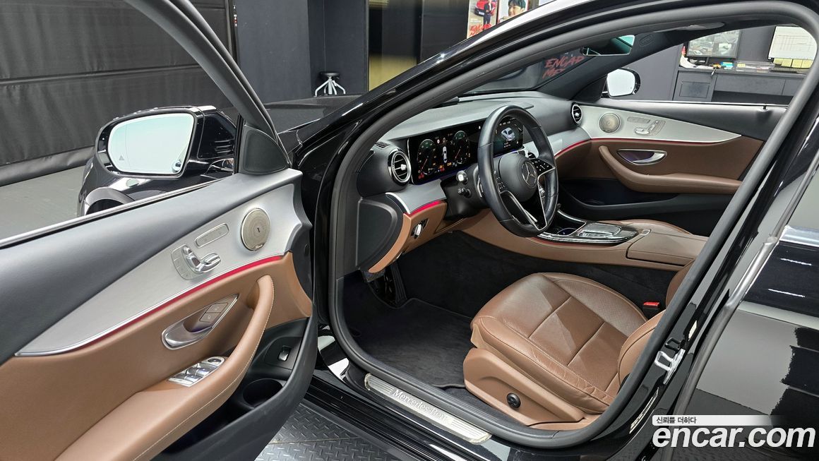 Mercedes-Benz E-Class 2021