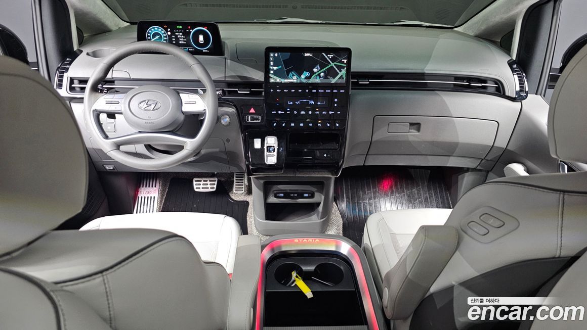 Hyundai Staria 2022