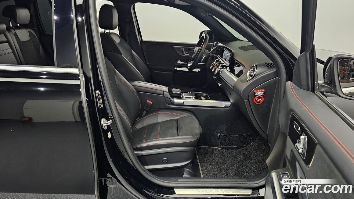 Mercedes-Benz GLB-Class 2020